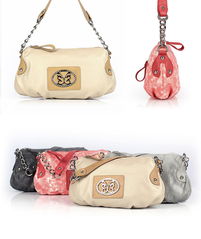 品牌女包特價直銷 A21單肩斜挎紅包袋，只為信譽廠家保駕護航